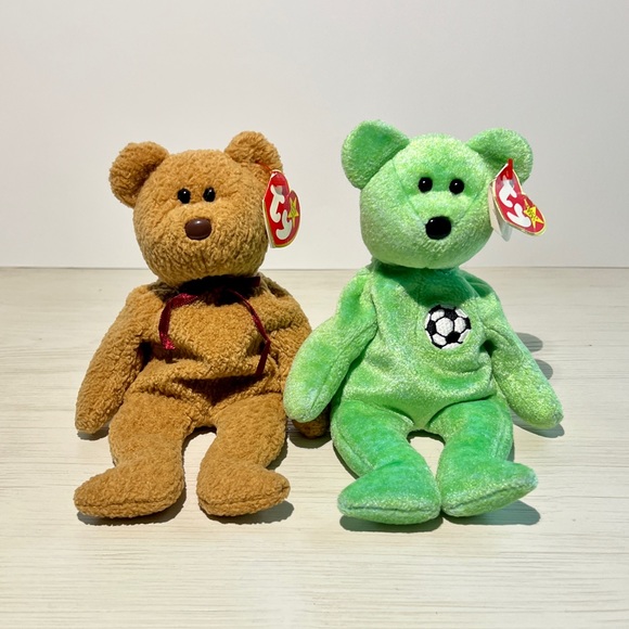 Kicks Beanie Baby Soccer Bear and His Pal Curly - Picture 1 of 3
